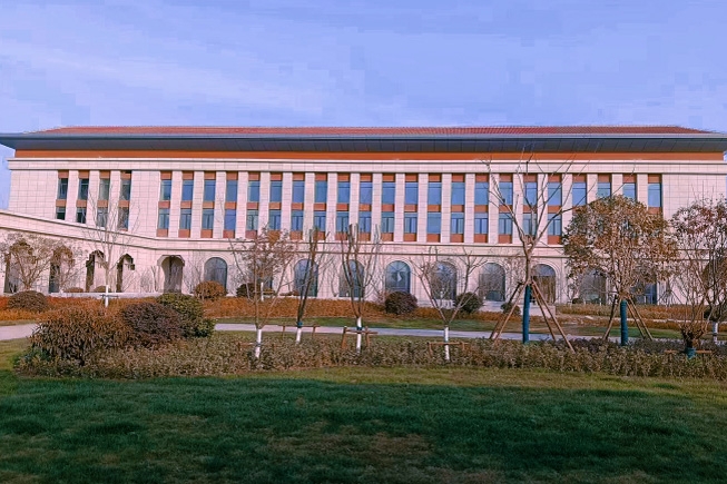 幕墻維護保養的重要性